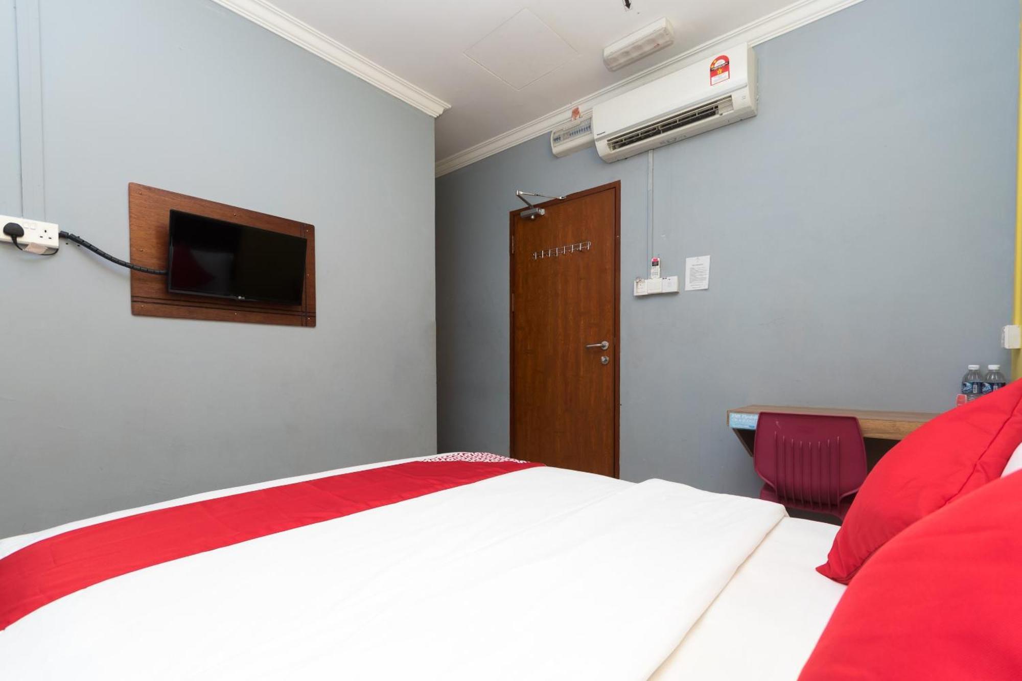 Hotel Super Oyo 218 Storytel Kota Kinabalu Exterior foto